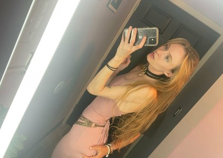 lola costa pornstar high quality pic