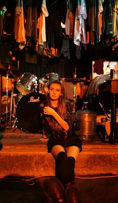 lola costa pornographic actress photo