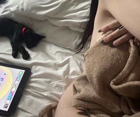 julliabates pornstar naked pictures