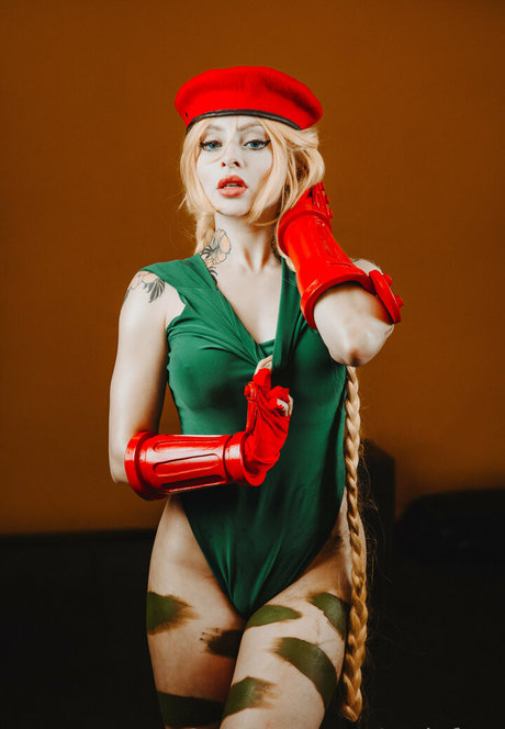 satinfree beautiful model pics