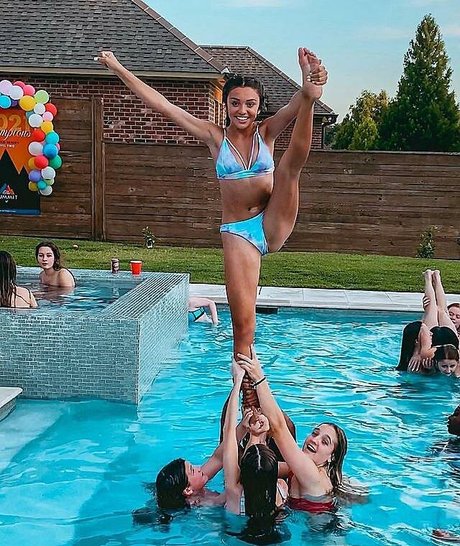 chubby nerd onlyfans art naked pictures