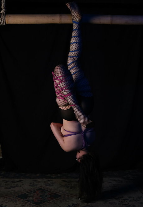 nadeleine pornstar sexy images