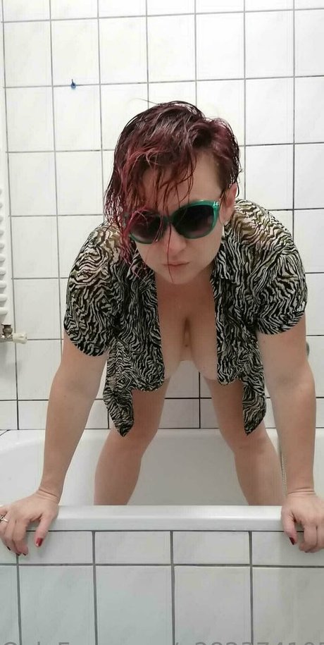 croatianbadgirl naked star photo