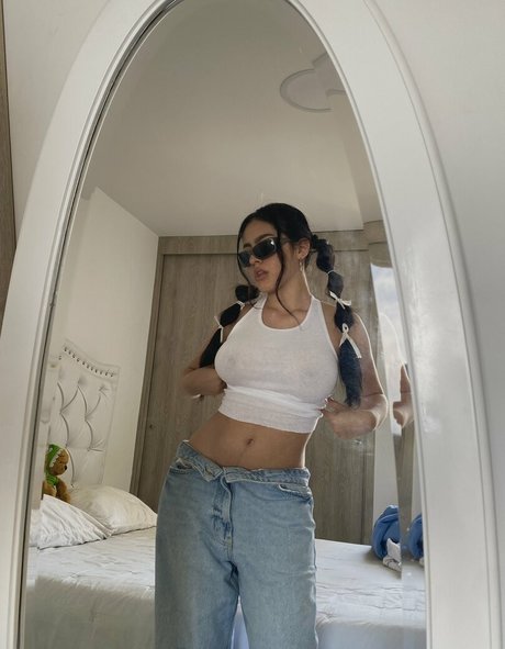 iamsamy c star high quality image