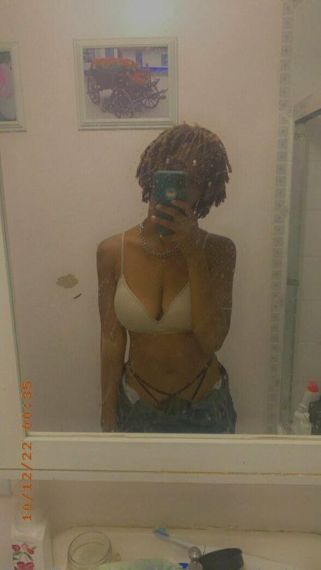 ebonyastheticxxx pornstar art pic