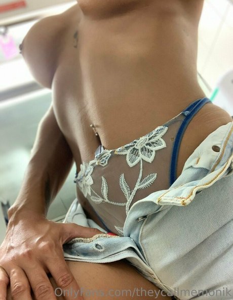 naked milf onlyfans hd pics