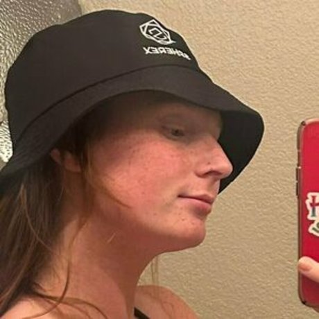 lil strawberry red pornstar adult images