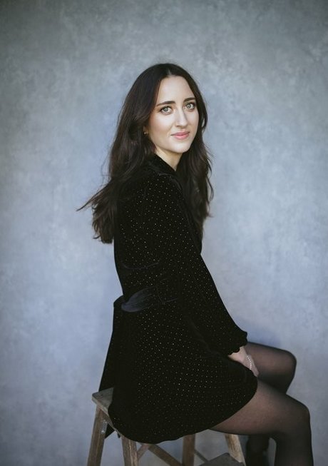 Alice Loxton beautiful actress pic