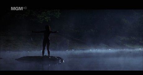 Jodie Foster model beautiful img