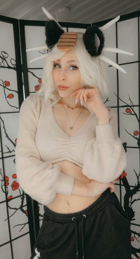 cum on glasses onlyfans hot naked picture