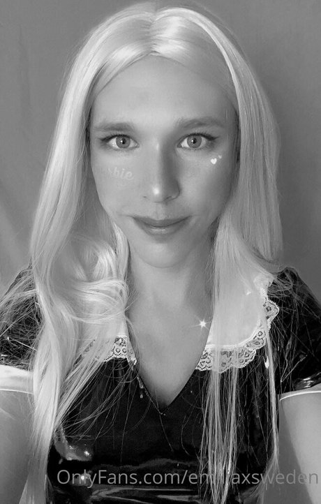 emiliaxsweden erotic actress pictures