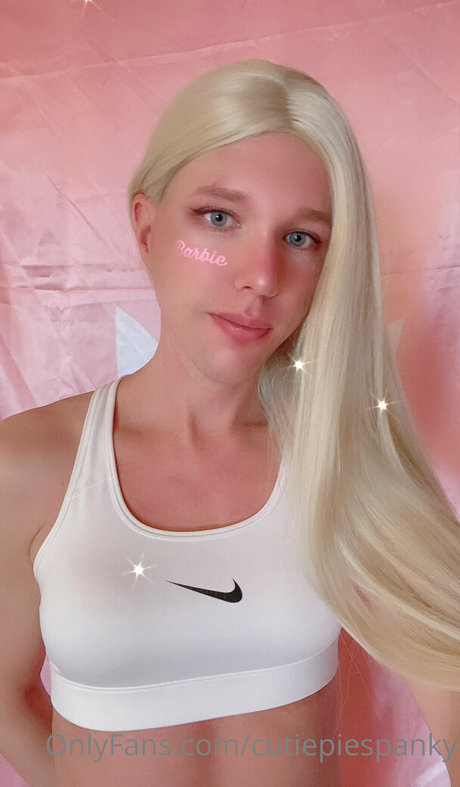 emiliaxsweden erotic pornstar picture