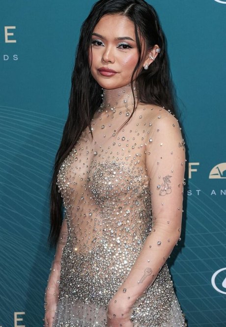 Lisa Yamada high quality model pic