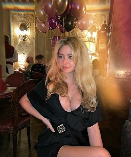 Pola Petrenko sex model images