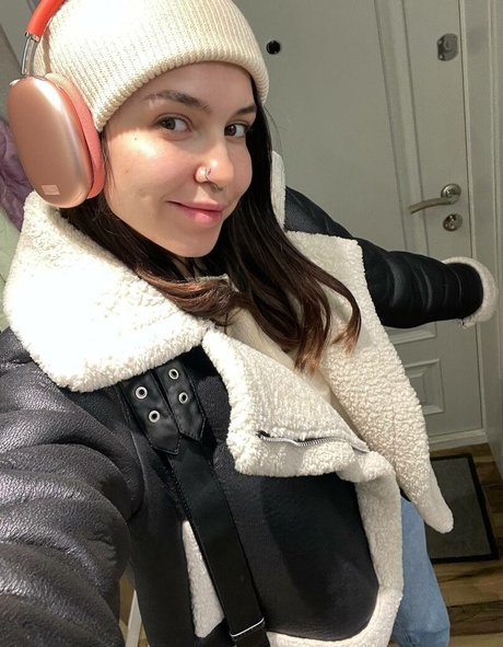 KiraFemmeFatal pornstar perfect archive