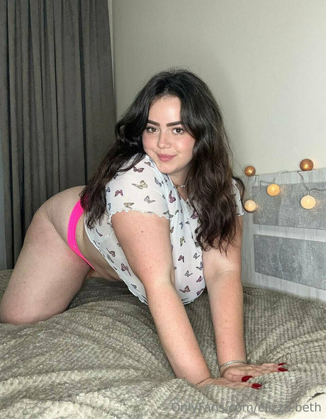 elizza beth exclusive star picture