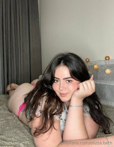 elizza beth sexy star pictures