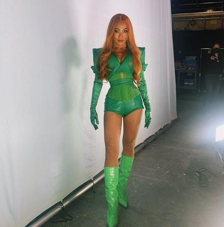 Nicole Kang pornstar hd images