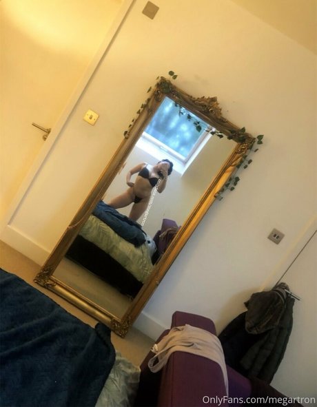 horny girls onlyfans free porn image