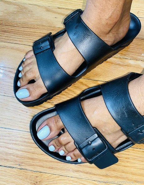 vee feet erotic star images