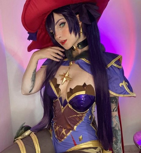 Samanta Bravin pretty actress galleries