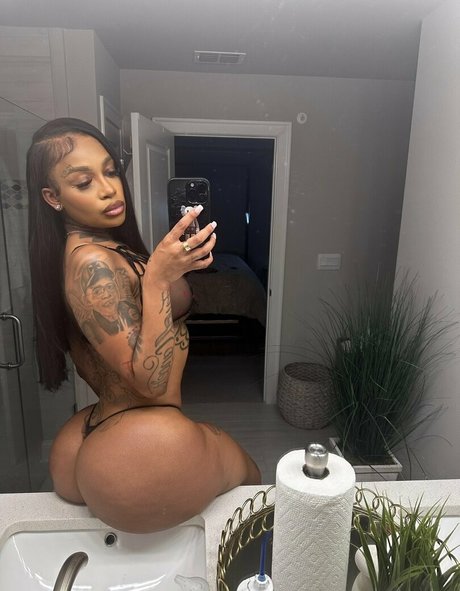 iampree naked pornstar pics