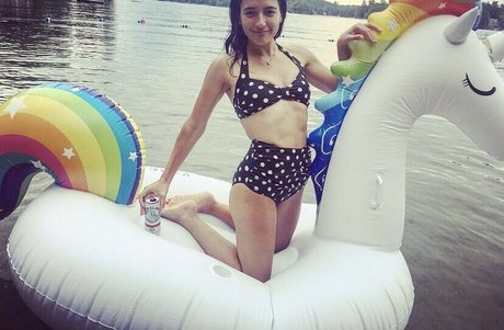 Alyssa Limperis best model gallery