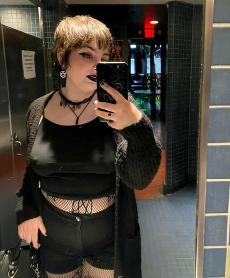 vanitybaby nudes actress photos