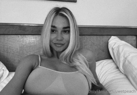 uwetpeach best star photos