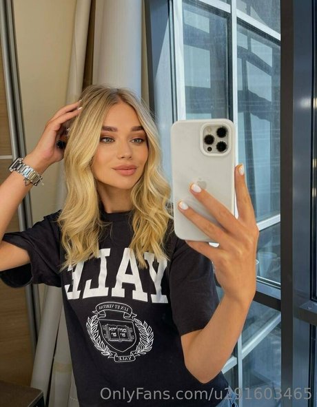 uwetpeach porn actress archive