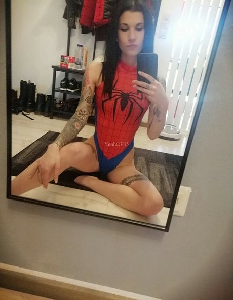 SkinnyBitch exclusive pornstar images