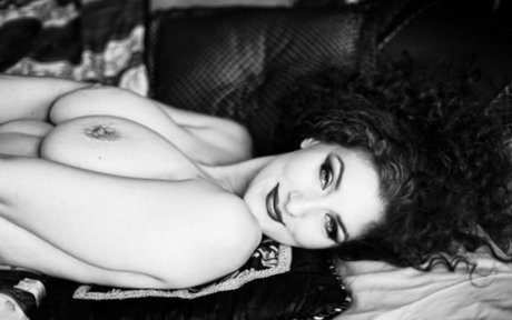 Ruth Marie exclusive star images