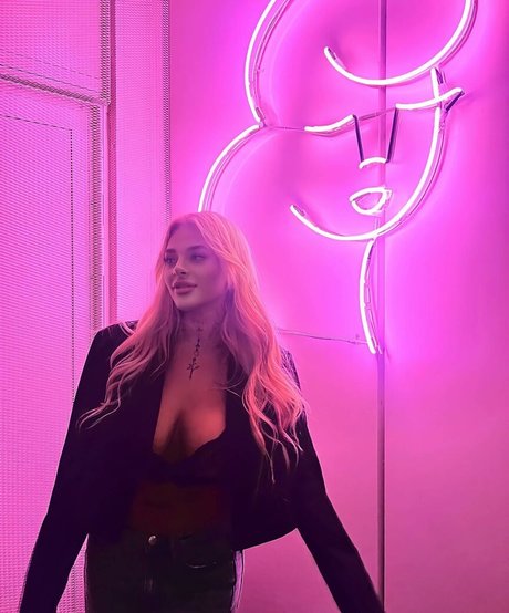 asian onlyfans naked img