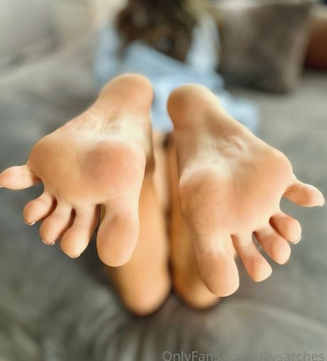 allysarches star nice pic