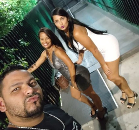 BinnaLitoral nudes star gallery