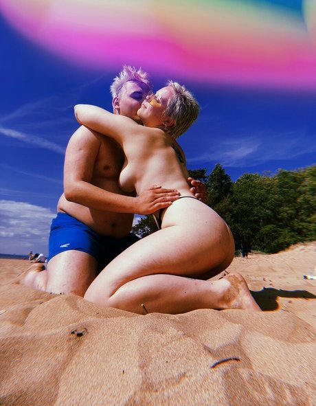 pollyyvla hd star img