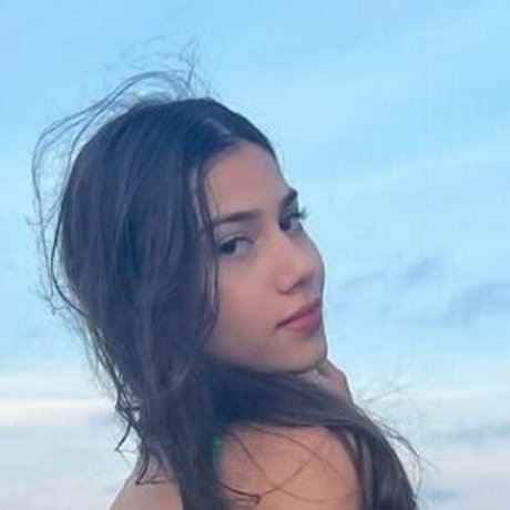 yasmindlm model naked galleries