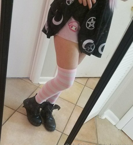 black female onlyfans hot photo