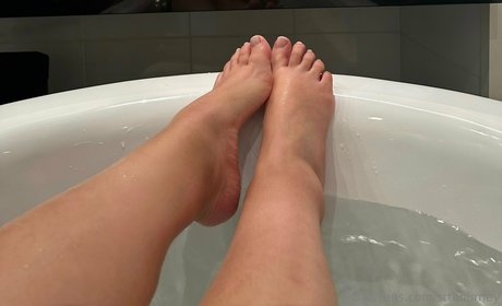 kaarlitaa20 pornstar art images