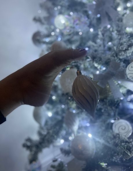 dropdeadfeet model perfect photos