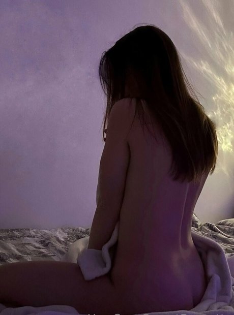 sexysecretelie sexy model image