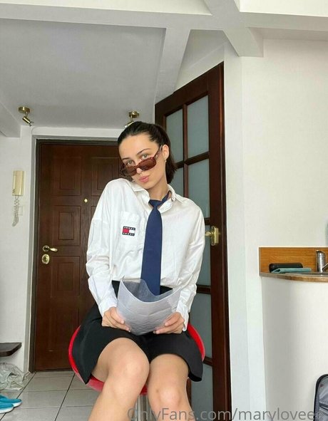 maryloveeeefree erotic star pics