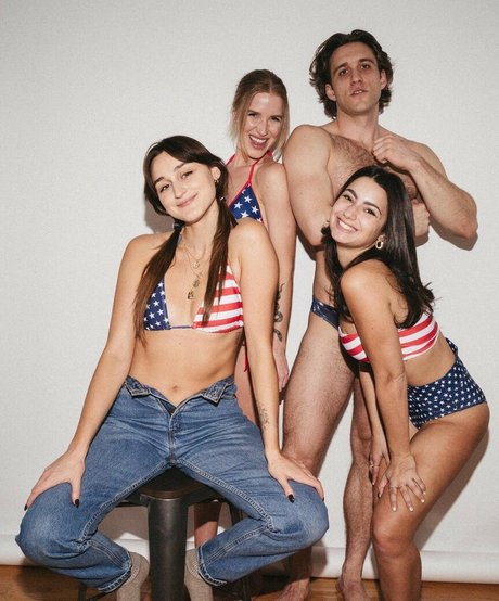 Stephanie D Agostini star beautiful archive