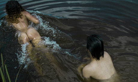 Lee Mariah Armoogam star sexy images