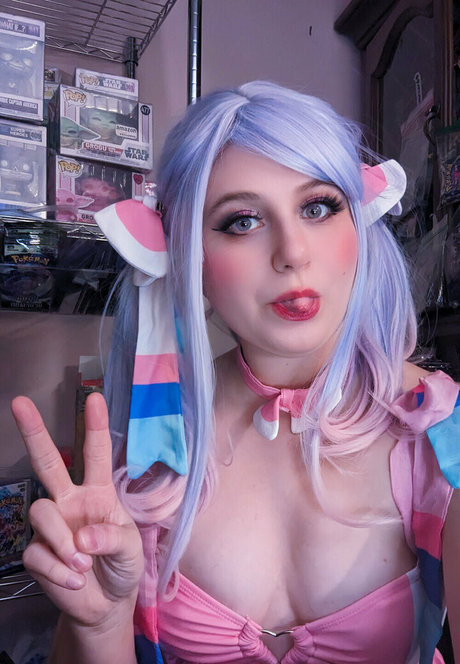 elladonella star perfect image