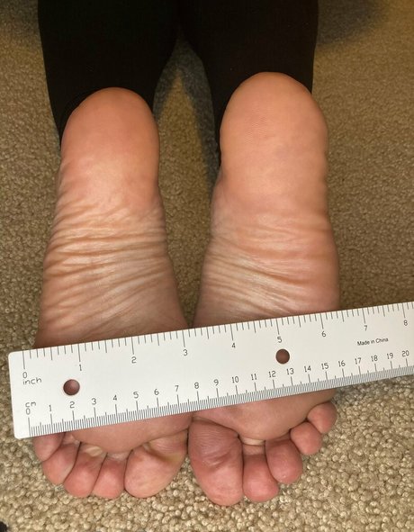 slendersolesmom star naked archive