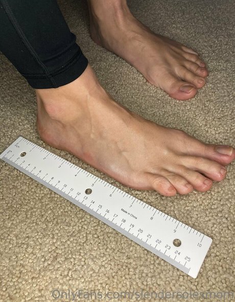 slendersolesmom star sexy pictures