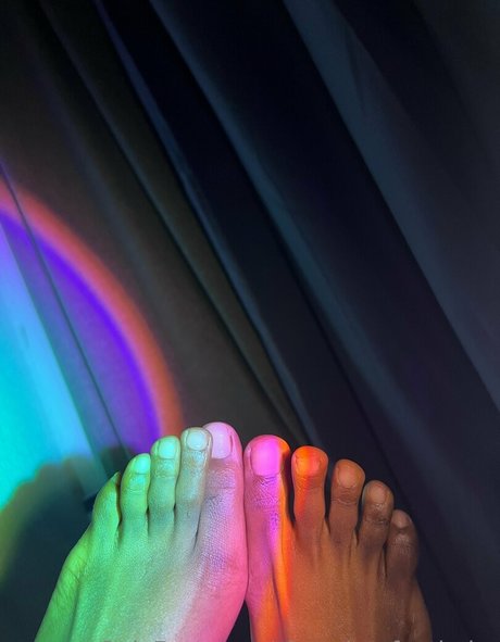 hippie onlyfans best picture