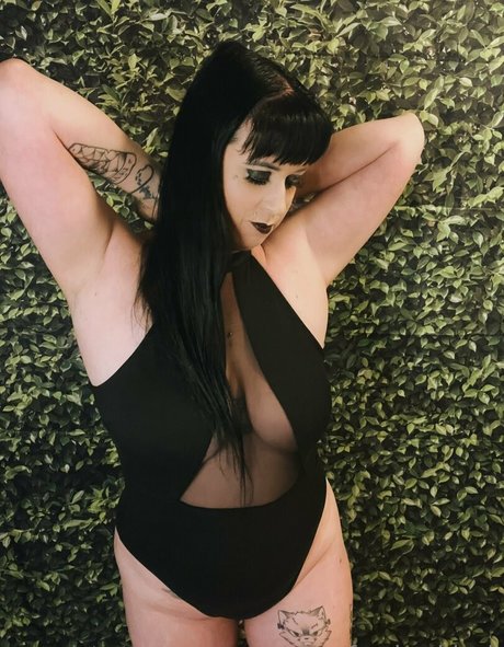 faydra black star exclusive images