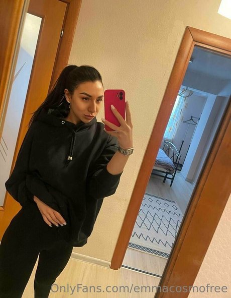 emmacosmo nude actress picture